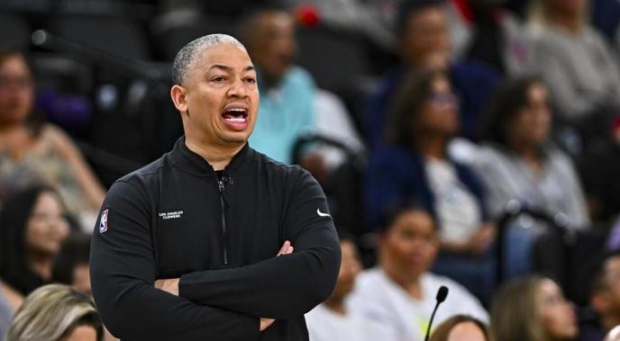 泰伦卢如何也没想到，赛季初期和赛季末期完全就是两回事！1，赛季初期--即便是拥