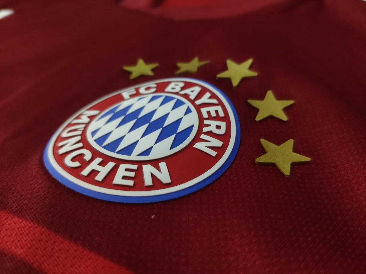 当一个拜仁球迷有多爽？1、年年预定联赛冠军。2、年年打欧冠。3、年年保底欧