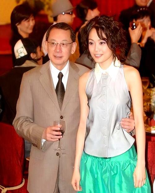 27年不离不弃却不娶，杨受成看重容祖儿什么？不少人一直纳闷，杨受成和容祖儿