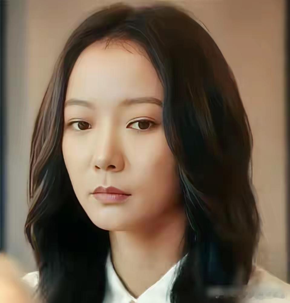 王珞丹，一年270万买乐高。新剧被说瘦脱相，她微博回得干脆：“比起玻尿酸，我更