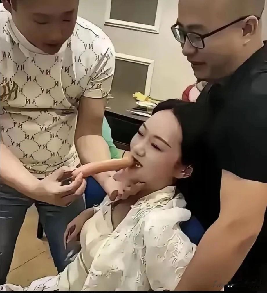 同学聚会真是越来越没意思了家里条件好的恨不得天天开同学会炫耀,条件不好的那是恨