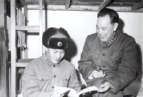 老部下当总政部主任，让他也来工作，婉拒要离休：不愿意坐机关！“1981年春天，
