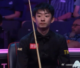 #特鲁姆普直言吴宜泽配不上世界第一#小特这波操作挺狠：先夸赵心童配得上世界第一，再踩吴宜泽和罗伯逊不