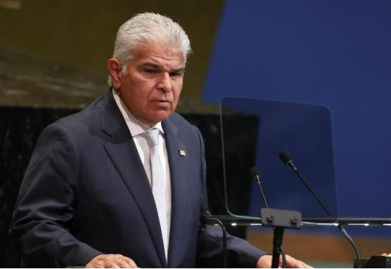 穆利诺是真飘了！刚强吞了中国企业18亿美元的港口，转头就对着镜头放话：“中国不敢