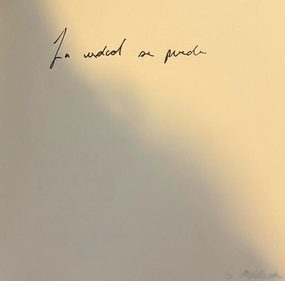 檀健次手写英文檀健次欧珑笔记本里的英文是自己手写的哎啊，真的好用心，写的字都好