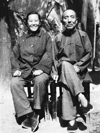 1971年，陕西一贫农贪图便宜，娶了小他10岁不要彩礼，离过婚且坐过牢的女干部。