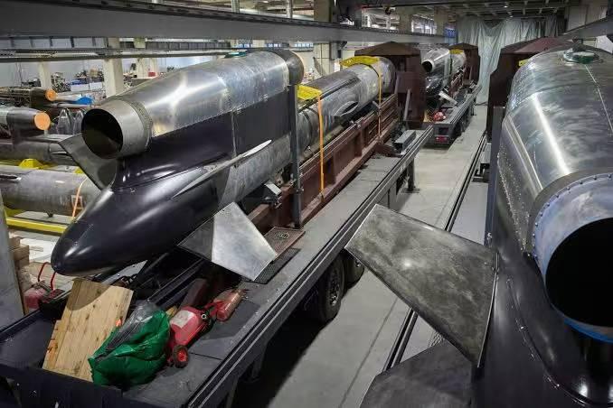 仗打了两年多，俄罗斯人第一次发现：自家的首都，原来也在乌克兰的瞄准镜里。3月1