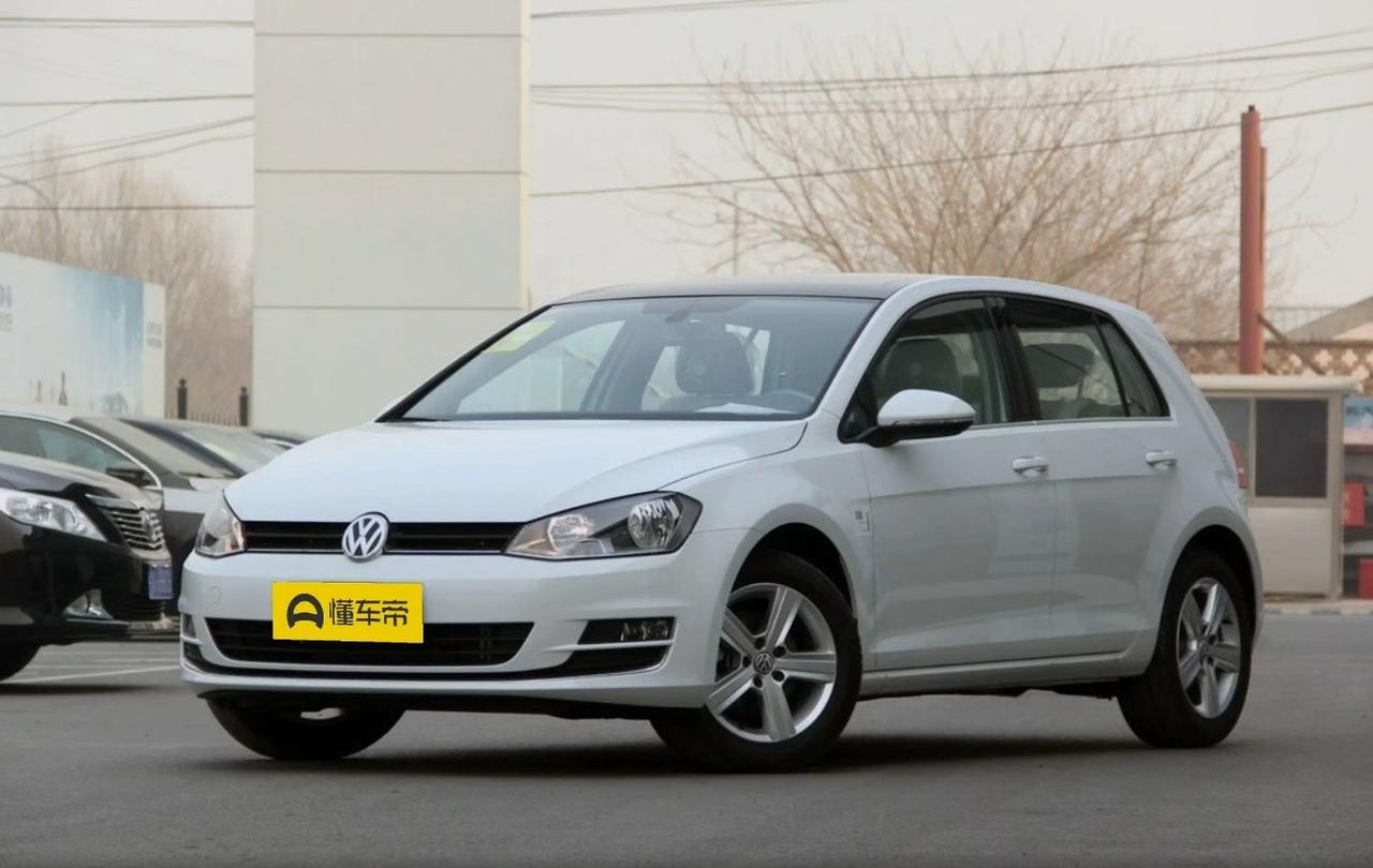 如果你预算有限又想买台有驾驶感的两厢车，大众高尔夫大概率会出现在你的备选清单里。