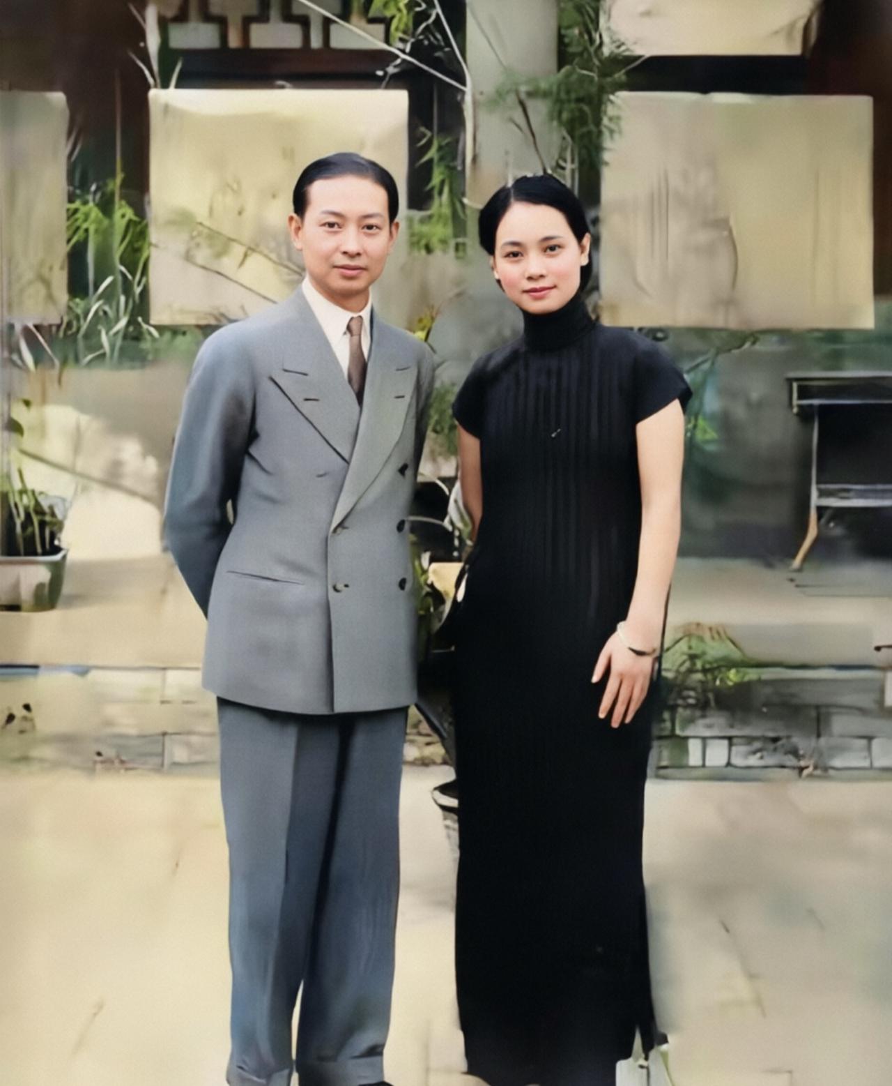 1936年，梅兰芳与妻子的合影照，那一年福芝芳31岁，气质迷人