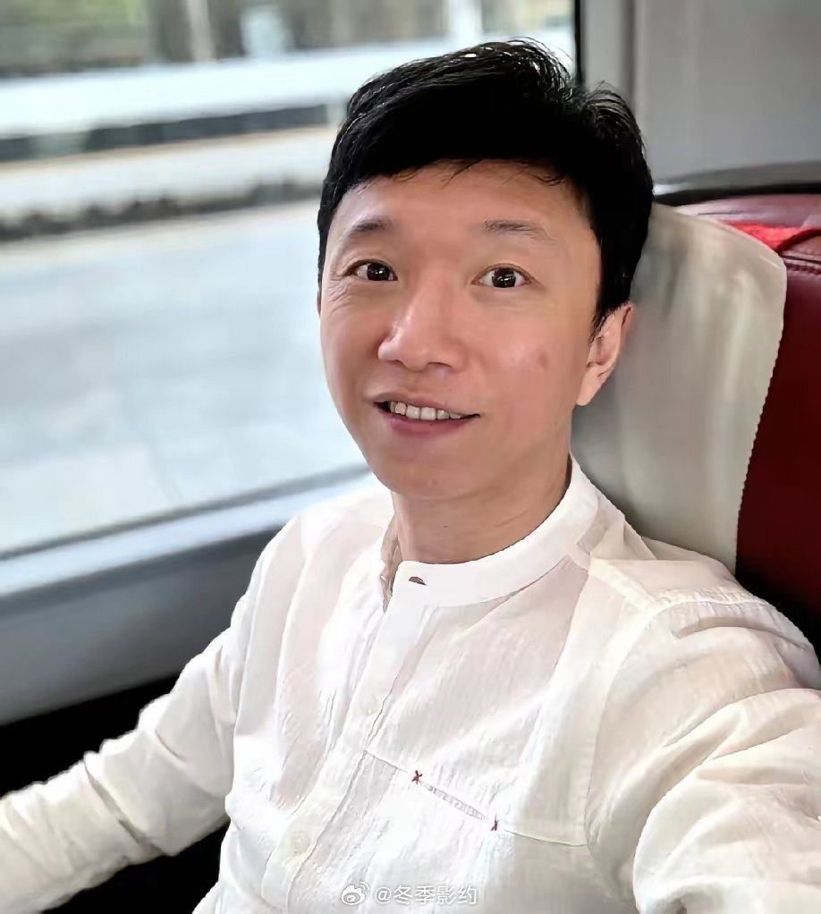 万万没想到！电视剧《冬去春来》发布会，郑晓龙导演评价宋家腾，不像个演员，但他却是