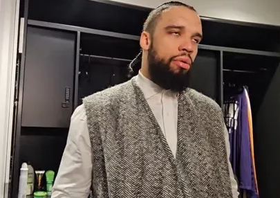 NBA常规赛76人客场对阵太阳的比赛已经结束。全场战罢，76人以109-103战