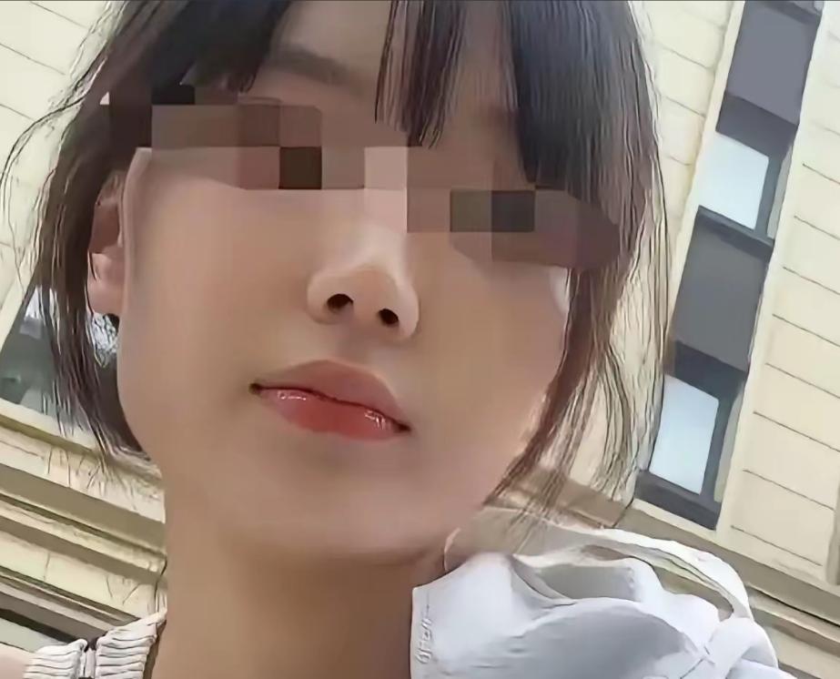 广东一男子领养了一个13岁的盲童女孩，花26万给她治眼睛，谁料，女孩眼睛治好后，