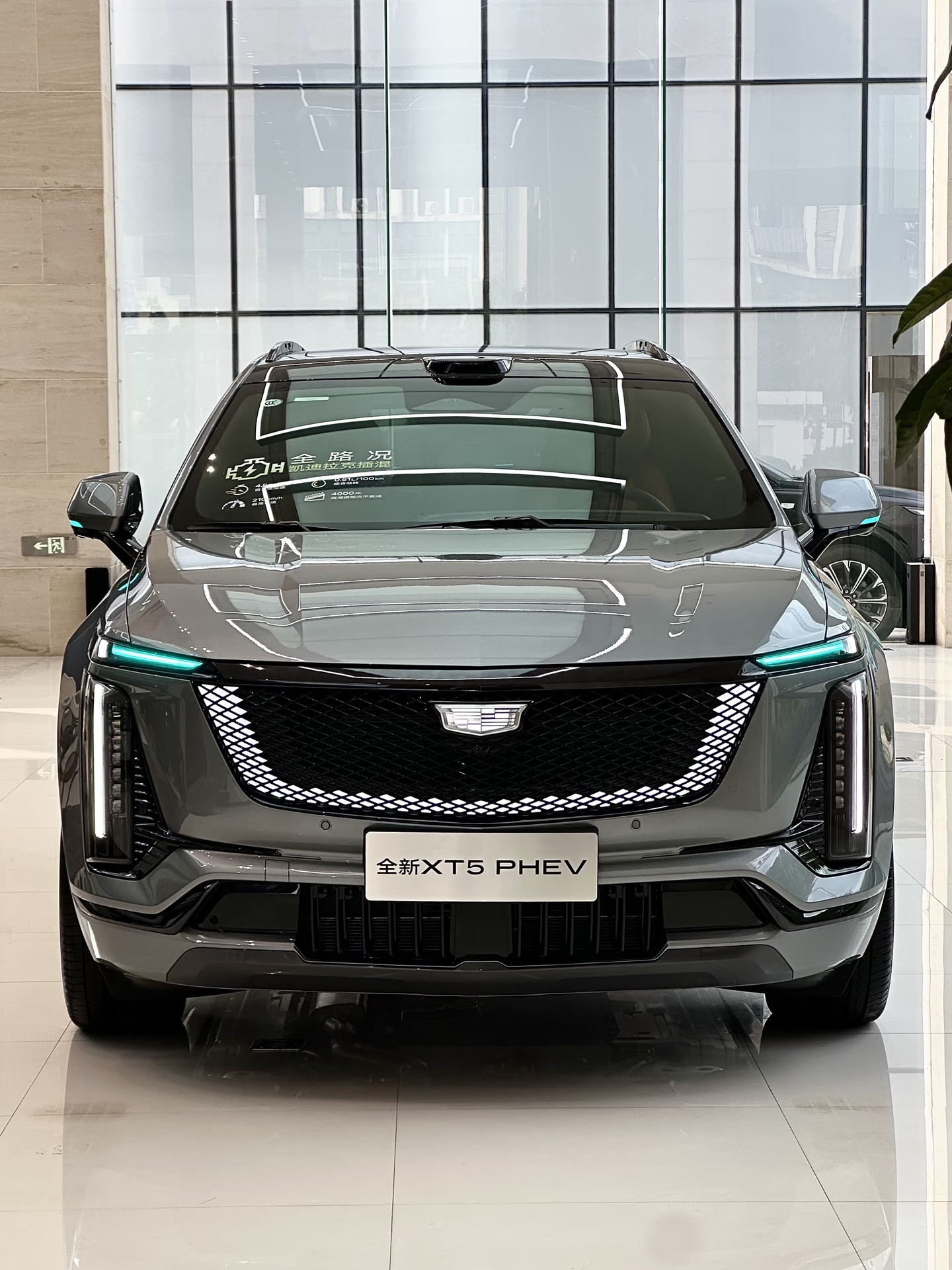 辣评新车凯迪拉克xt5PHEV