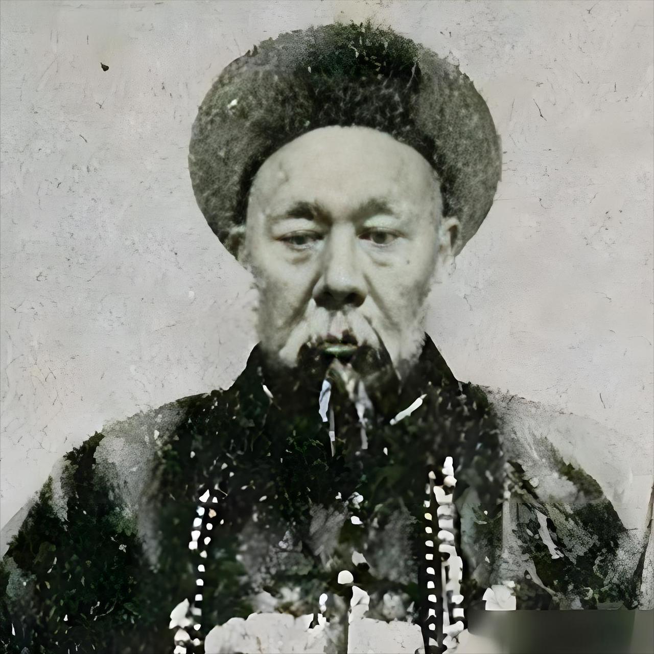 庚子事变后，洋人要求清政府处死一批主战派大臣。当名单递给慈禧时，慈禧圈下一个名字