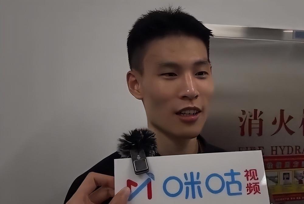 广厦106:73北京，林秉圣成为最大惊喜王博：大家保持足够强度的防守，这轮系列