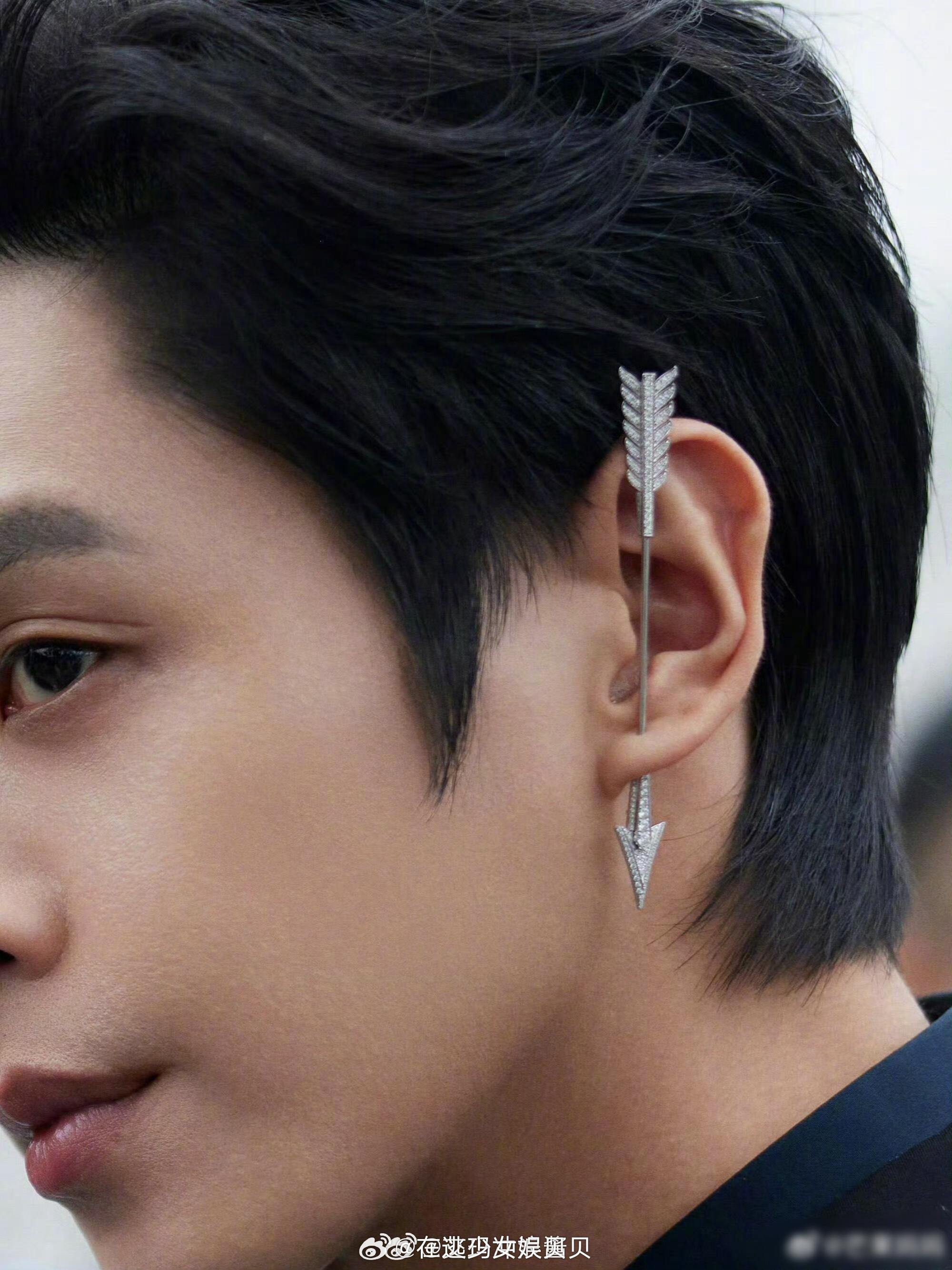 被贫穷限制了想象力，这个耳钉14w……