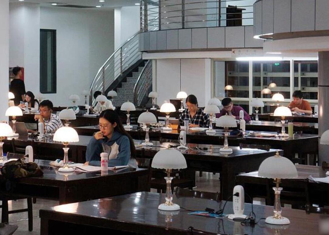 哈尔滨工业大学不仅是“<em>九校联盟</em>”的成员高校，同时也是“国防七子”之一，其在高等教