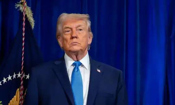 星条旗覆盖地图！美国“接管”格陵兰岛时间曝光，欧洲被逼到悬崖边特朗普又掀惊