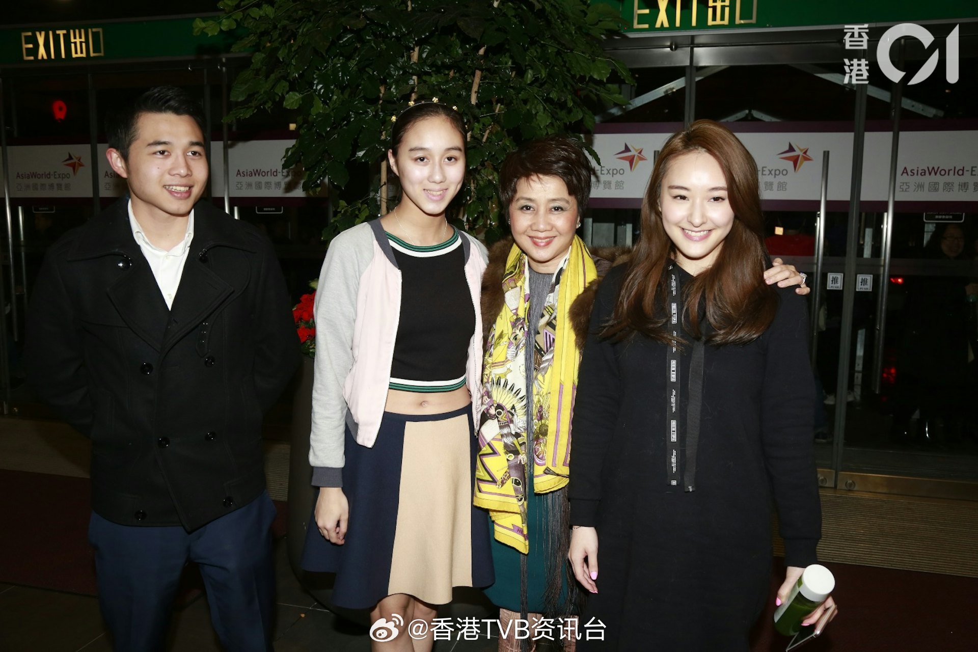 陈滢罕有剖白与前男友外出吃饭受惊先行离开曾与何猷亨相恋极速分手现年36岁的T