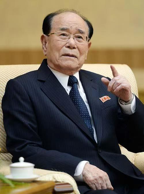 金永南家族在朝鲜应该是仅次于白头山家族的第二大家族，金家三兄弟，老大金永南主持过