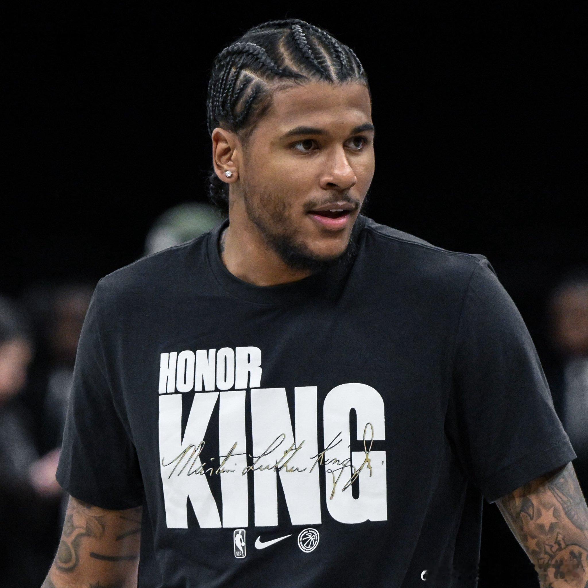 菲尼克斯太阳杰伦·格林（左髋挫伤/右腿筋管理）今晚将缺席对阵快船的比赛。