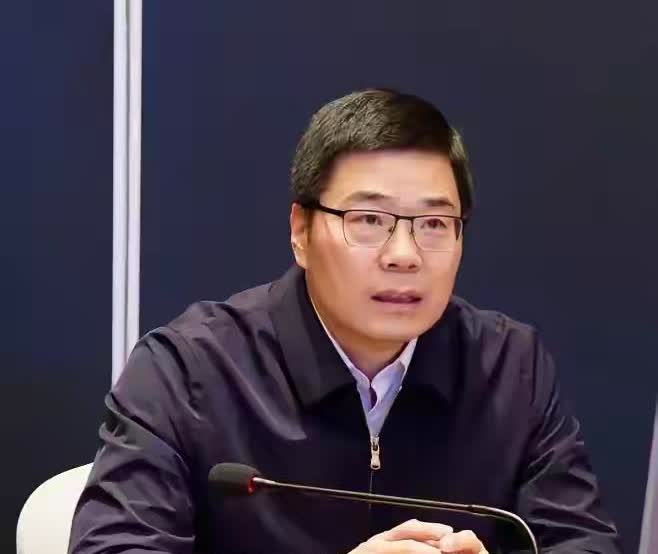 中国篮协再优柔寡断，会被国外同行看不起的。最近澳大利亚阿德莱德3