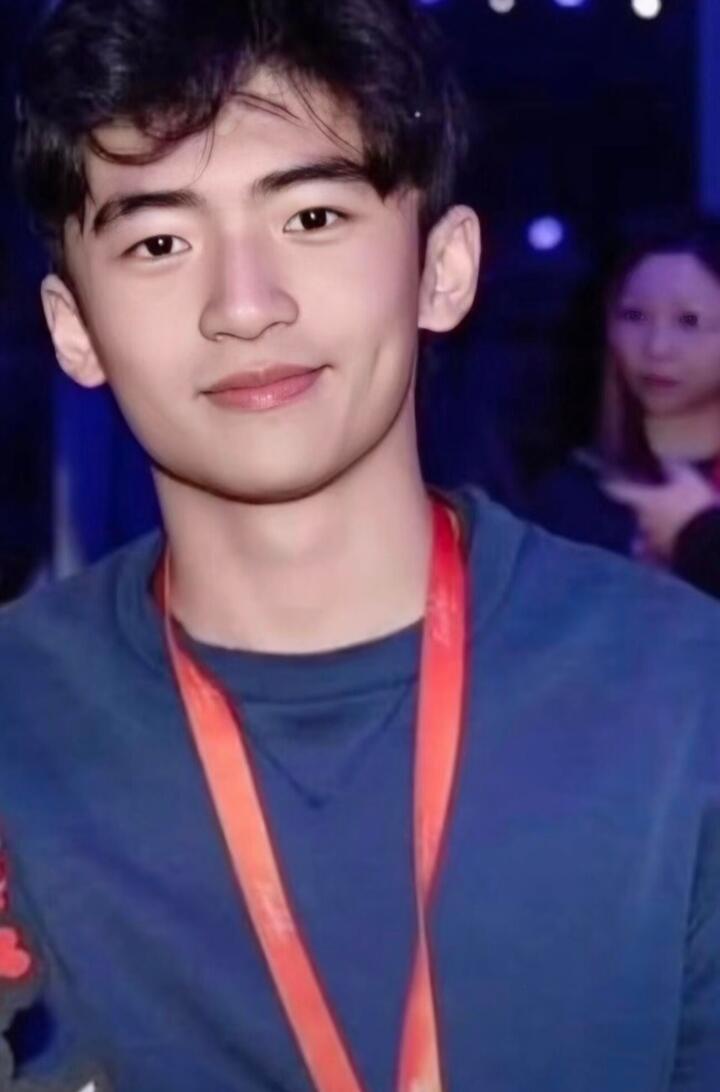 对基因起了敬意。。。。