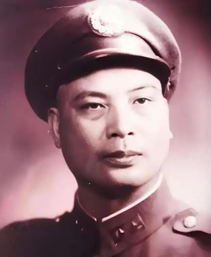 1959年新中国首次特赦战犯，范汉杰的名字原本在特赦名单上，但蔡廷锴找到周总理：