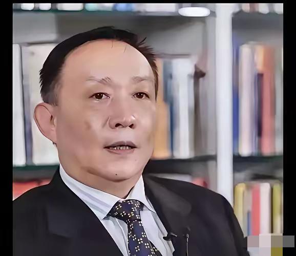 今天刷到卢先生的一条视频，原意是：“当今社会电商平台已成为新型大地主，流量收租