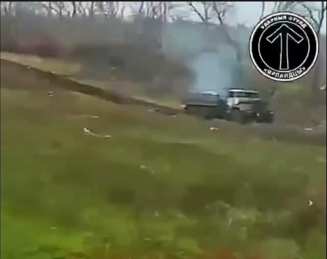 俄军对红军城的包围战，攻城战彻底结束了，俄军对红军城的进攻，其实一直就是围三厥一