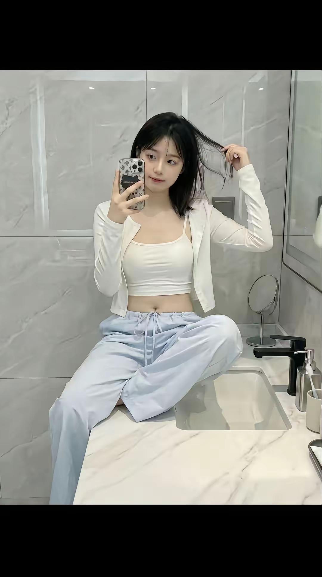 🌟✨在浴室自拍，元气满满的一天从这里开始！💖💖浴室自拍浴室氛围感写真