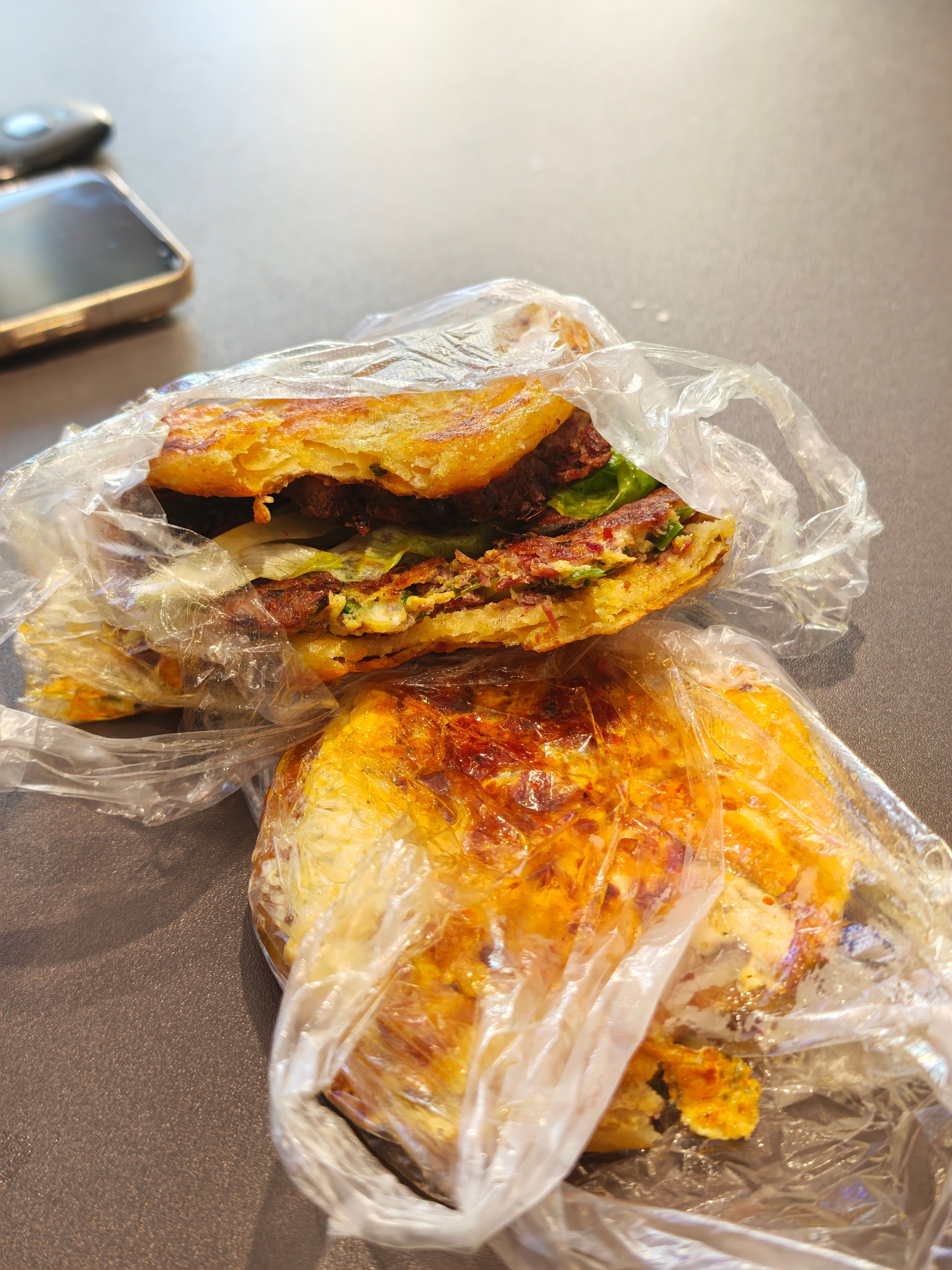 出门买个烧饼​​​