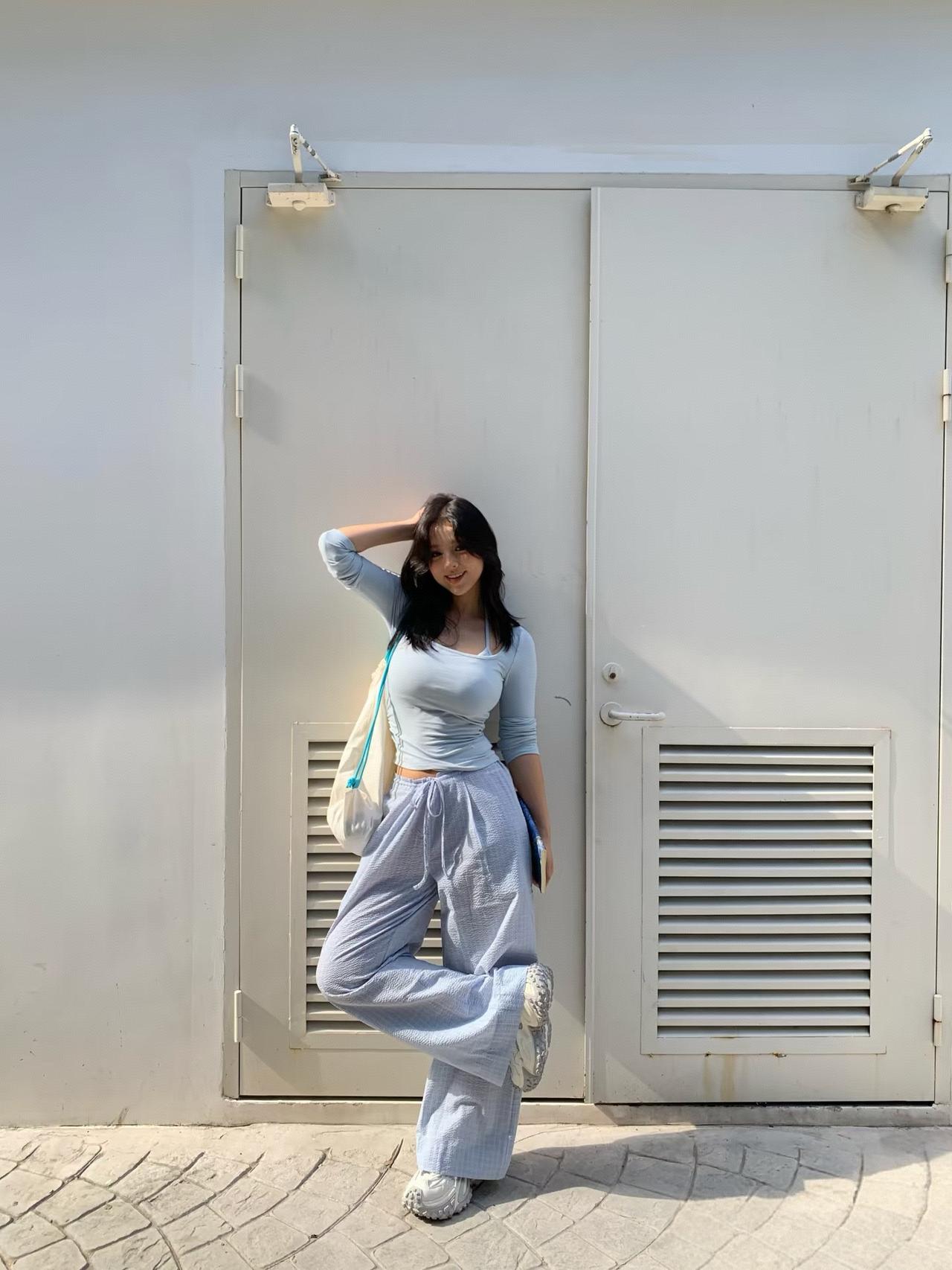 清新蓝色，轻松自在