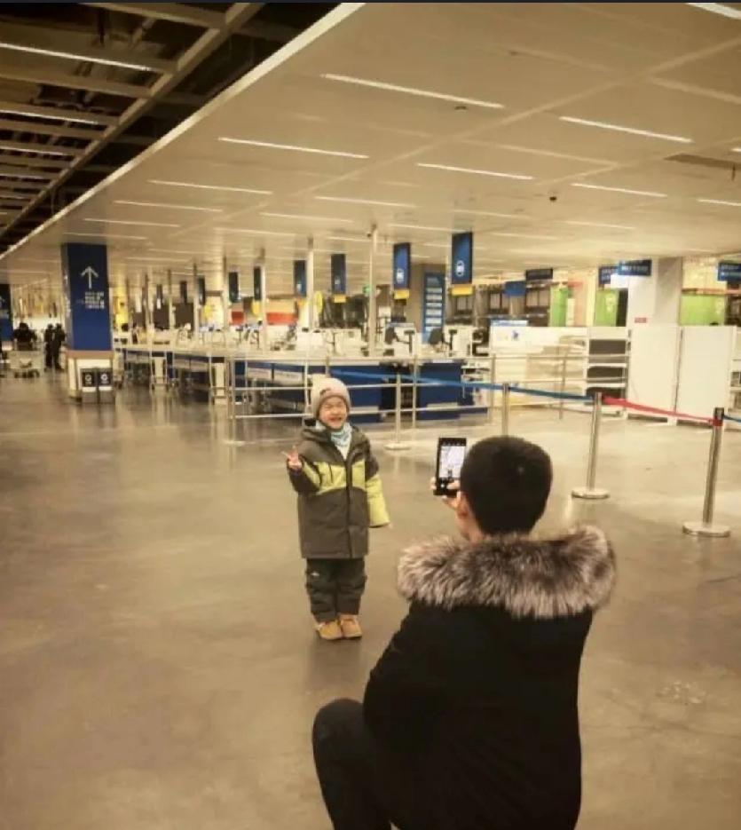 外资家具连锁店宜家（IKEA）自2月2日起，一口气关闭上海宝山、广州番禺、天津中