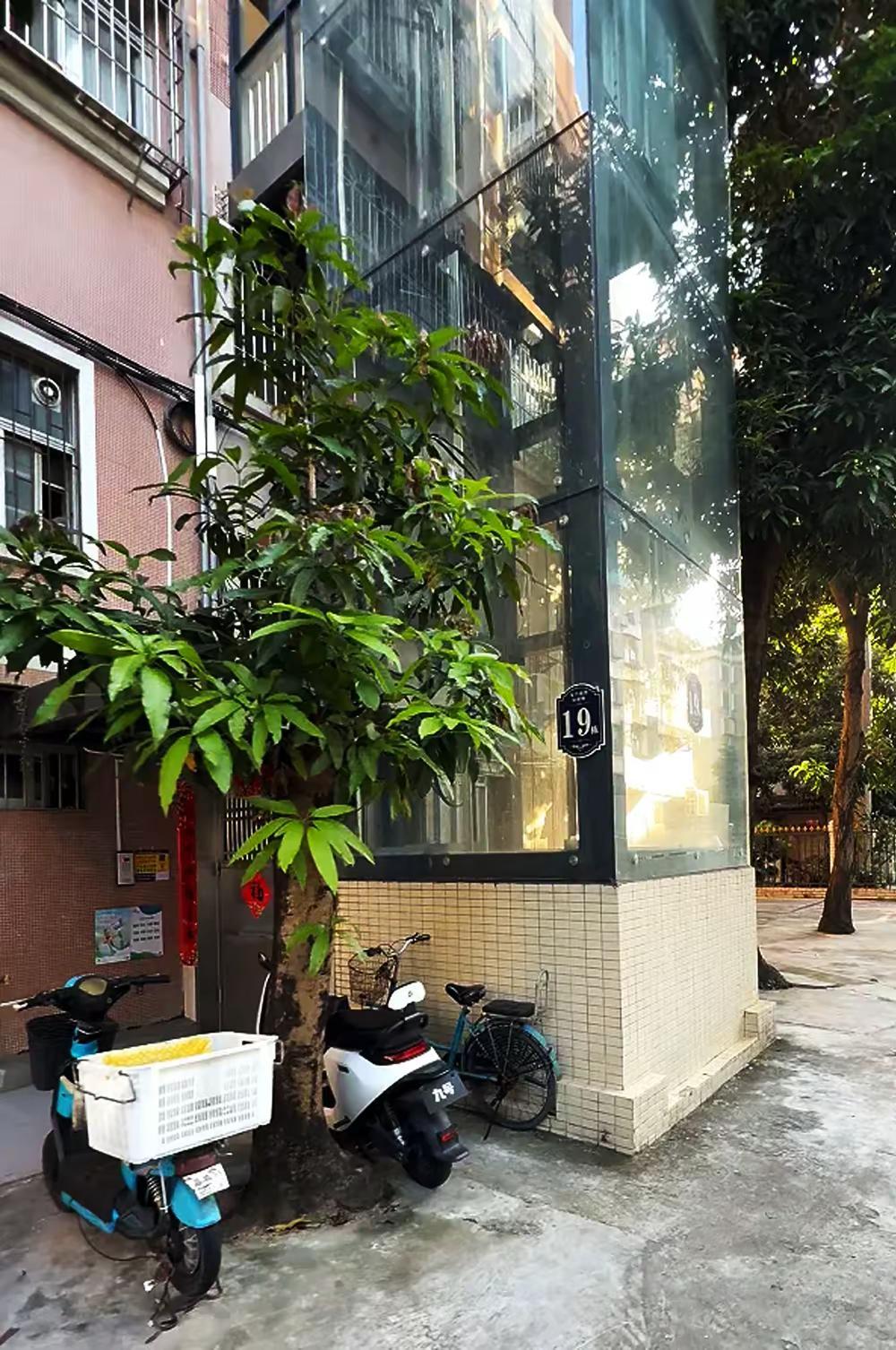 刚刚！珠海加装电梯新规！这些人不用掏钱。珠海老旧小区的业主们，加装电梯更给力了！