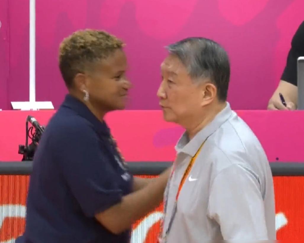 武汉赛区的女篮世界杯预选赛刚结束。前主帅郑薇赛前把六队分三档，结果比利时直接