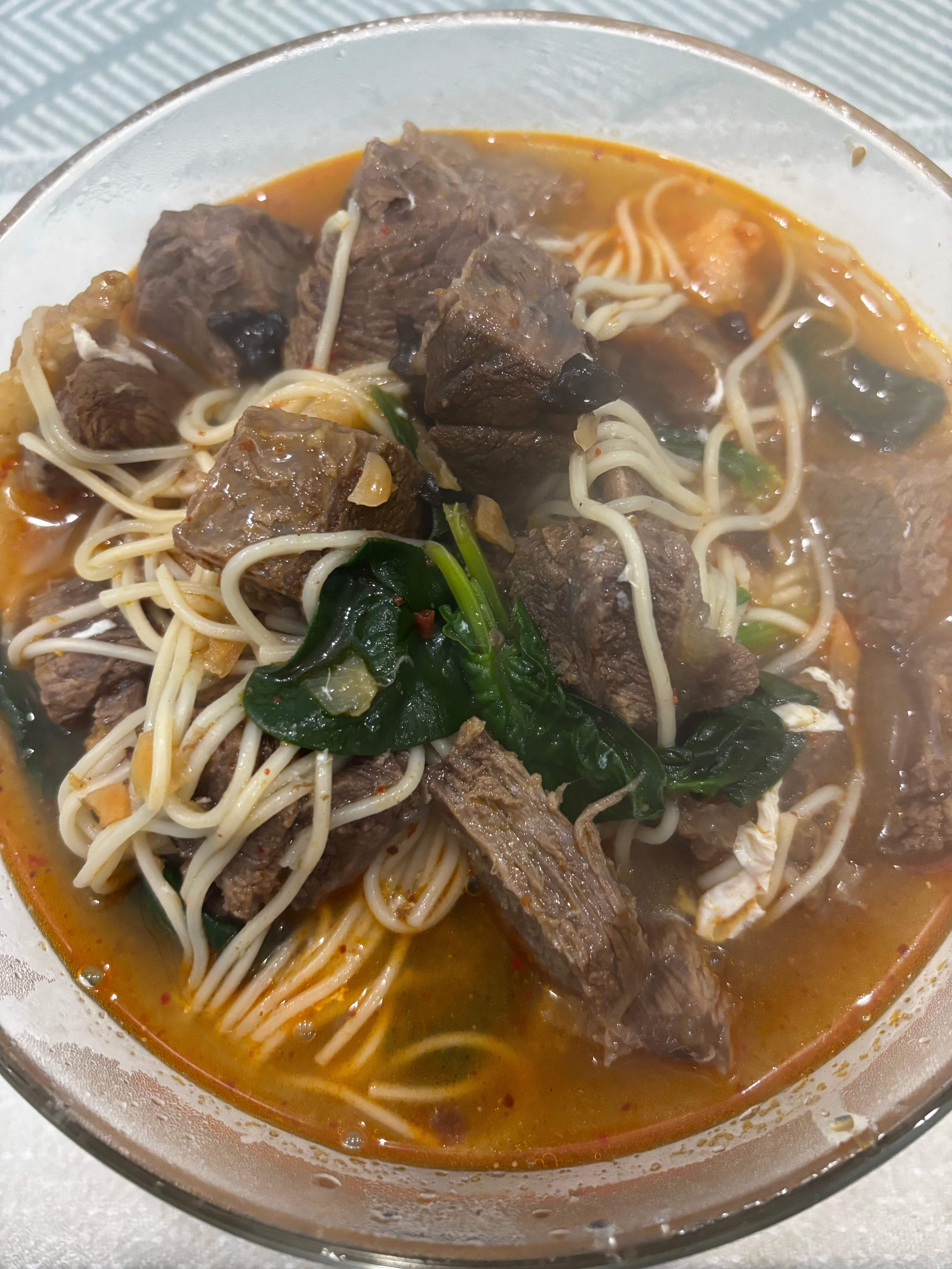 周五的晚上，来碗牛肉面嗷