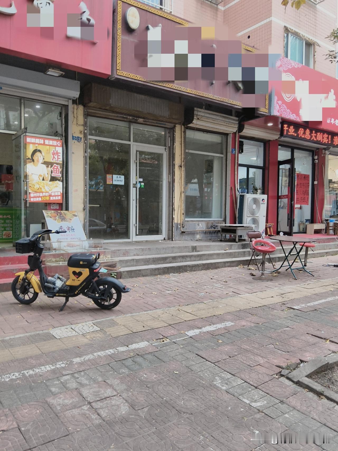 实体店买卖越来越不好干，房东如果不跟着进退，让租客雪上加霜，才是短见。今天下
