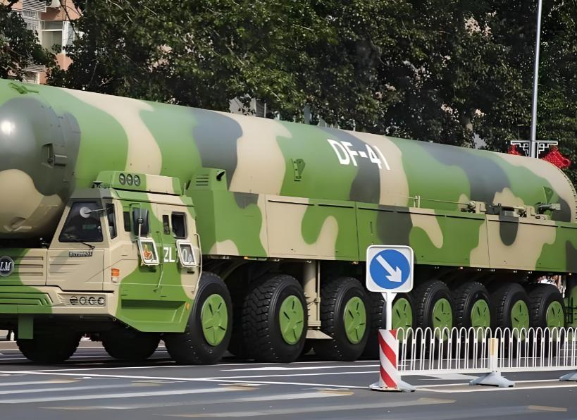 一枚东风41洲际导弹，居然要25亿人民币！7亿元左右的歼20，能买三