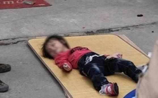 准妈妈的早餐失去了年幼女儿, 父母们可要注意了