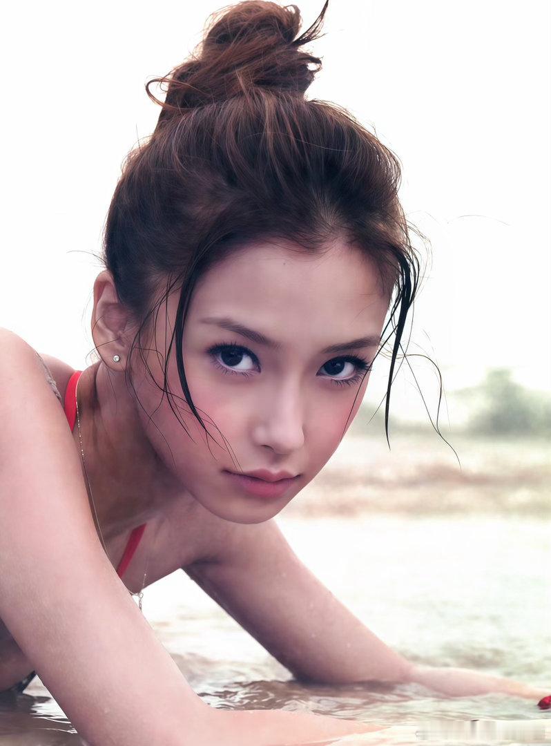 Angelababy早期有多权威翻出她早年的图再看一遍，依然会被惊艳到，那种洋