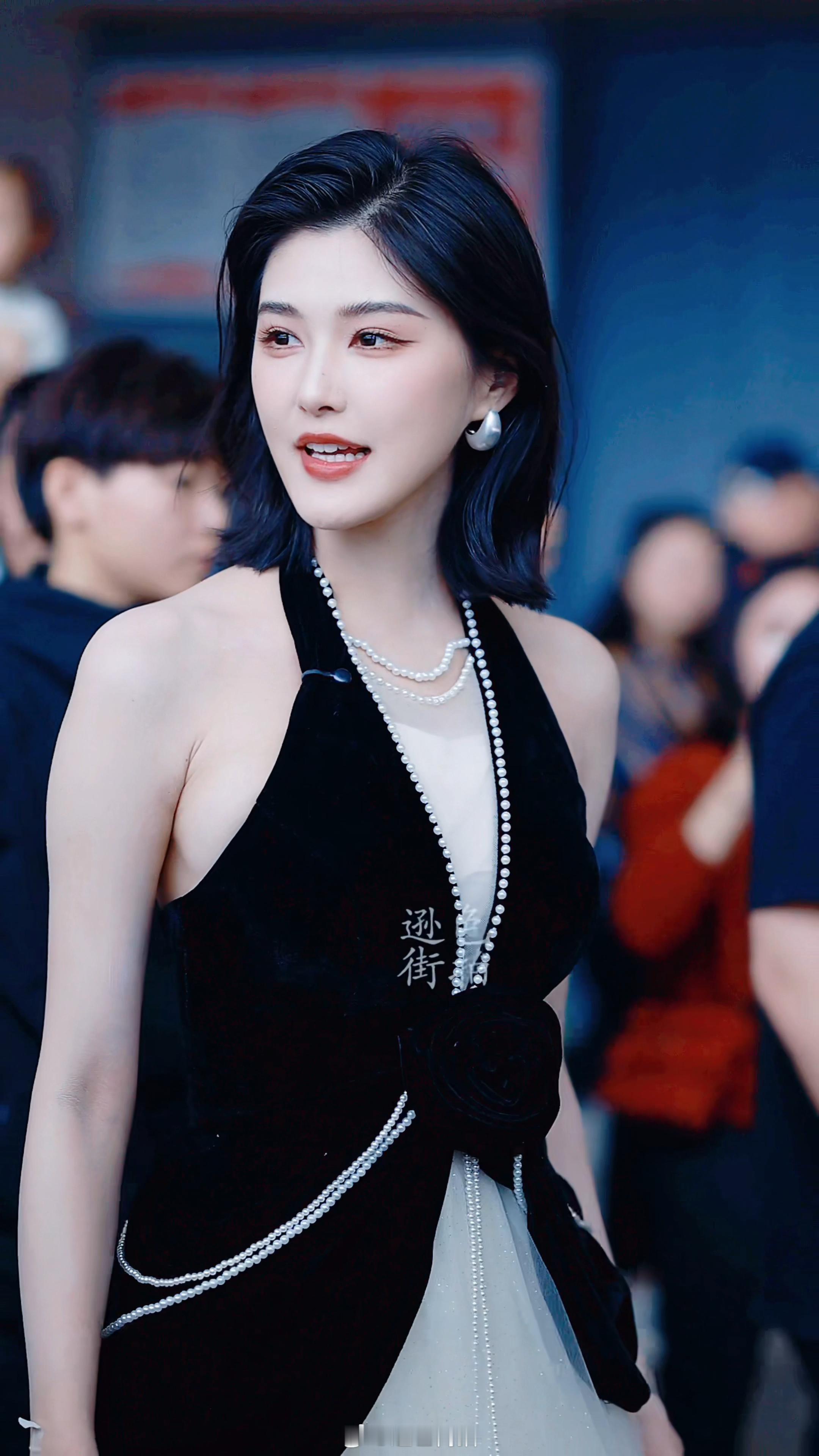 【成都街拍】香不香？丨摄影拍照每日穿搭