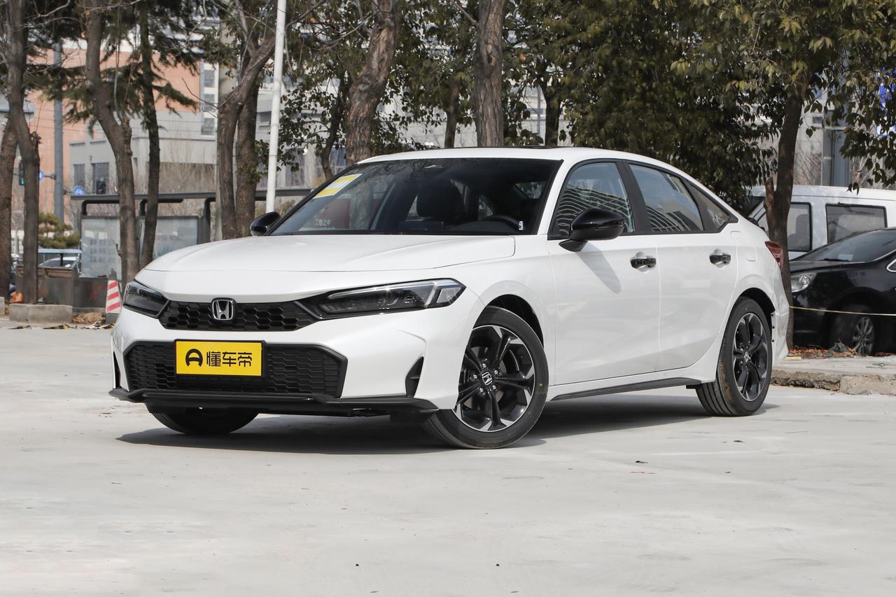 销量一降再降！本田思域为何降价没人要了？说出来你可能不信，曾经的“平民超跑”本