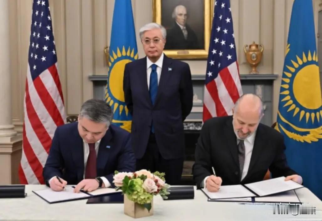 当哈萨克斯坦库伊雷克蒂科尔地区探明2820万吨稀土储量时，这个中亚国家仿佛一脚踏