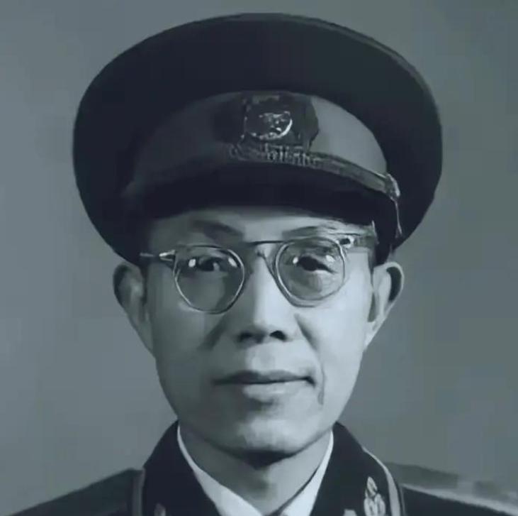 1937年，一红军干部流浪大西北，靠给大户人家写对联求生。地主看完字迹后，压低声