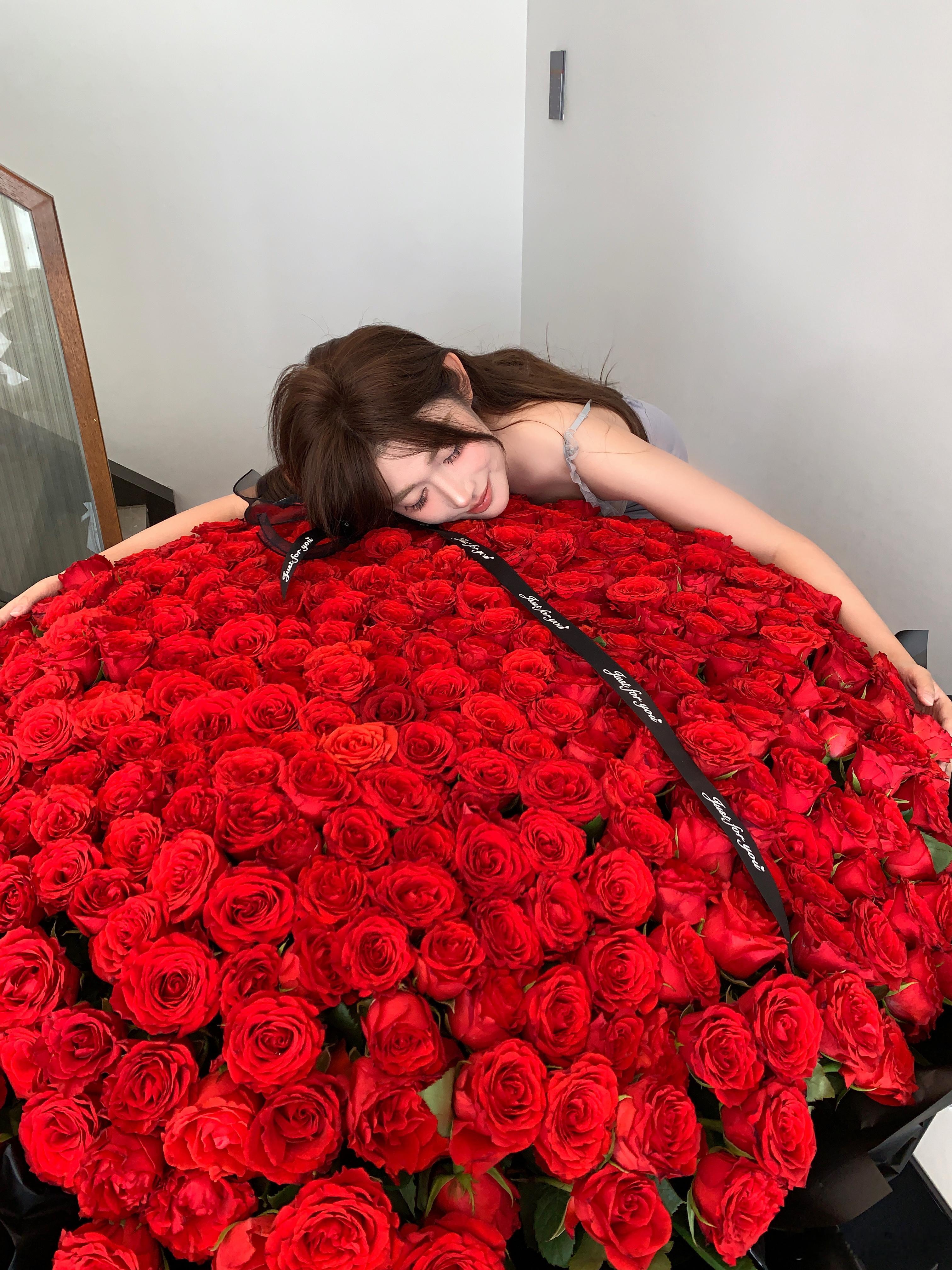 节日快乐呀🌹​​​