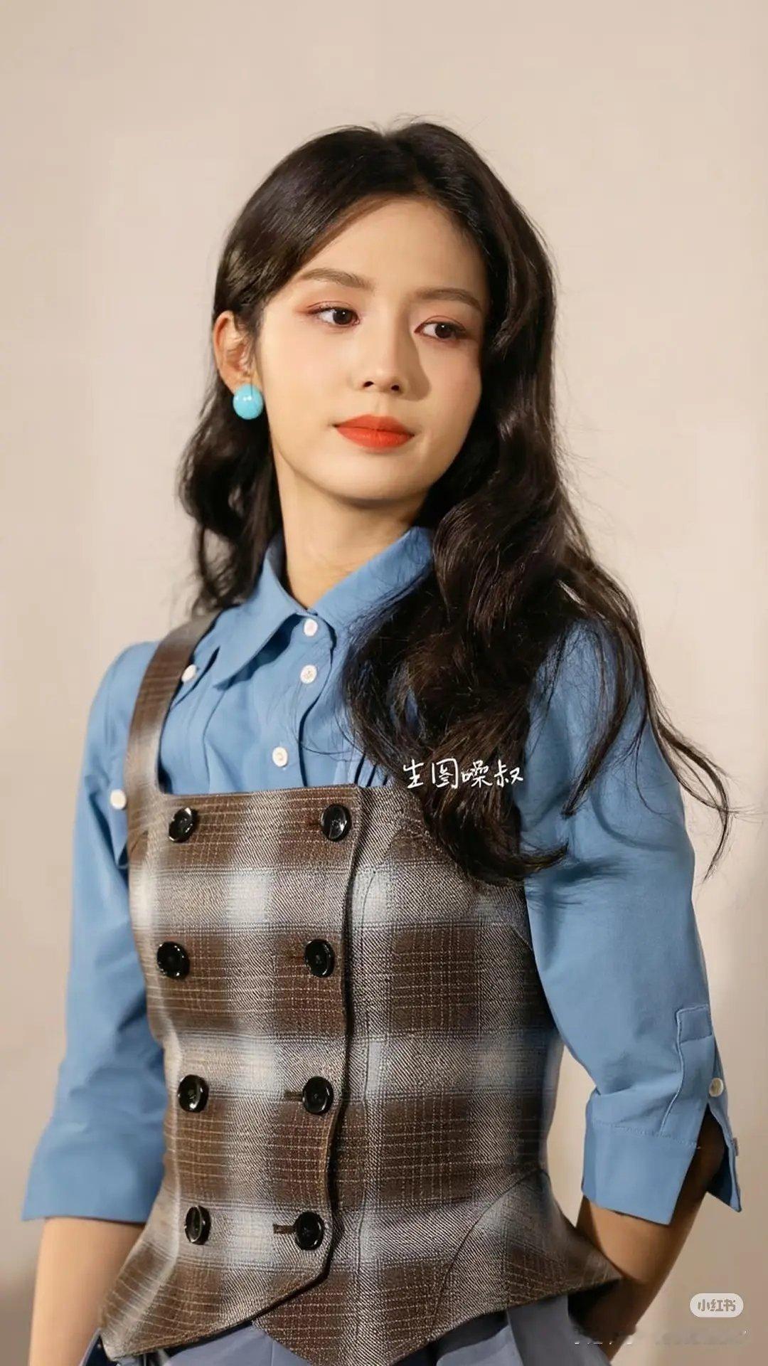 鞠婧祎和其他女明星的生图对比，这皮肤状态是真实的吗？