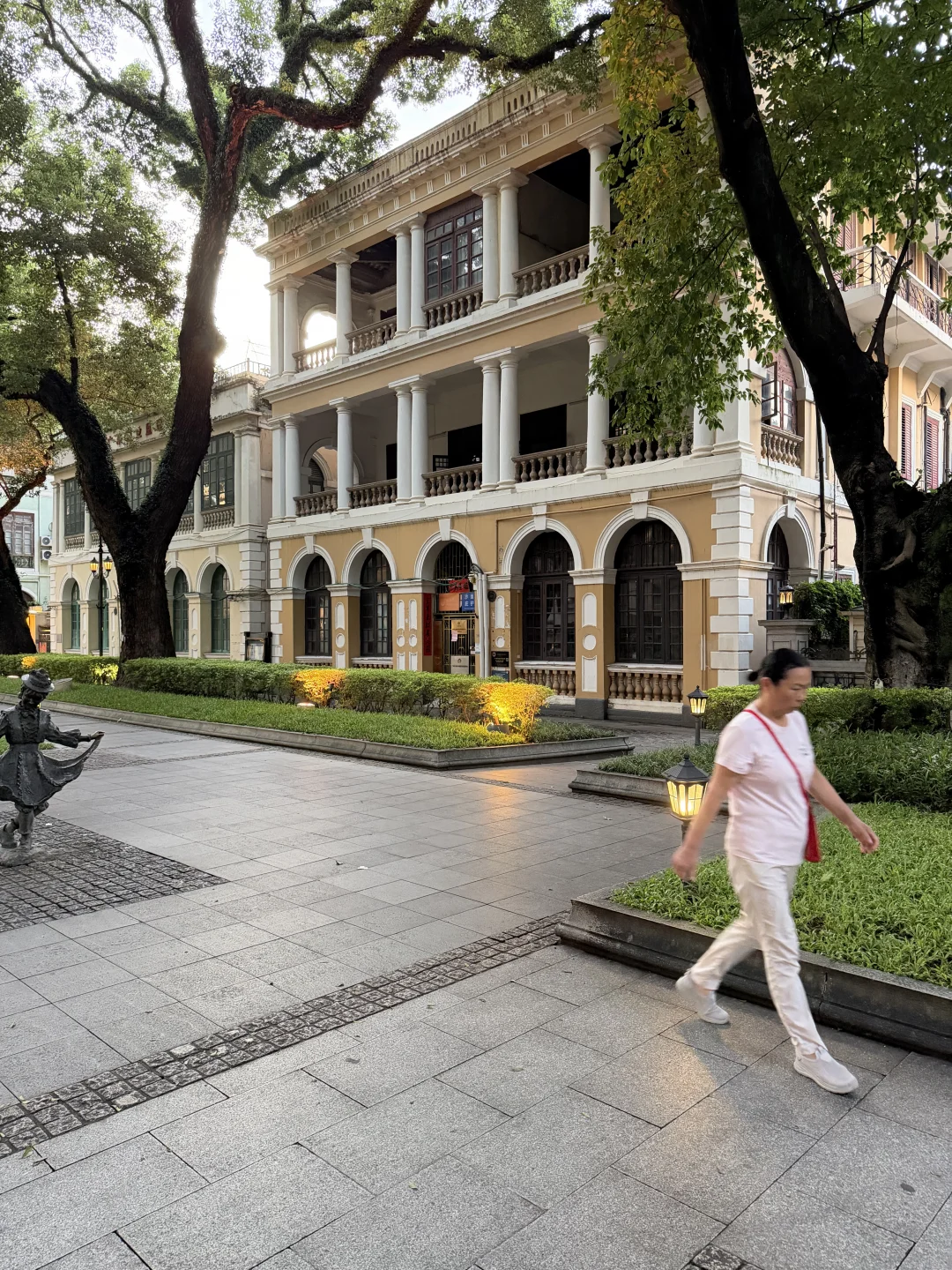 广州沙面岛，大家来这里看什么呀？古建筑吗？