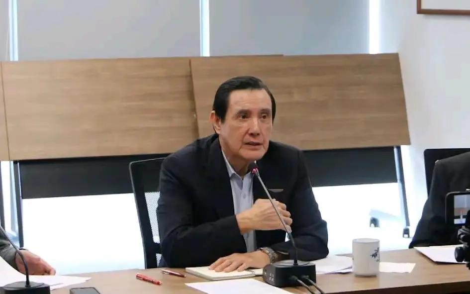 谁动了“马英九”的奶酪，谁“倒霉”？4月13日马英九基金会召开临时董事会，谈及萧