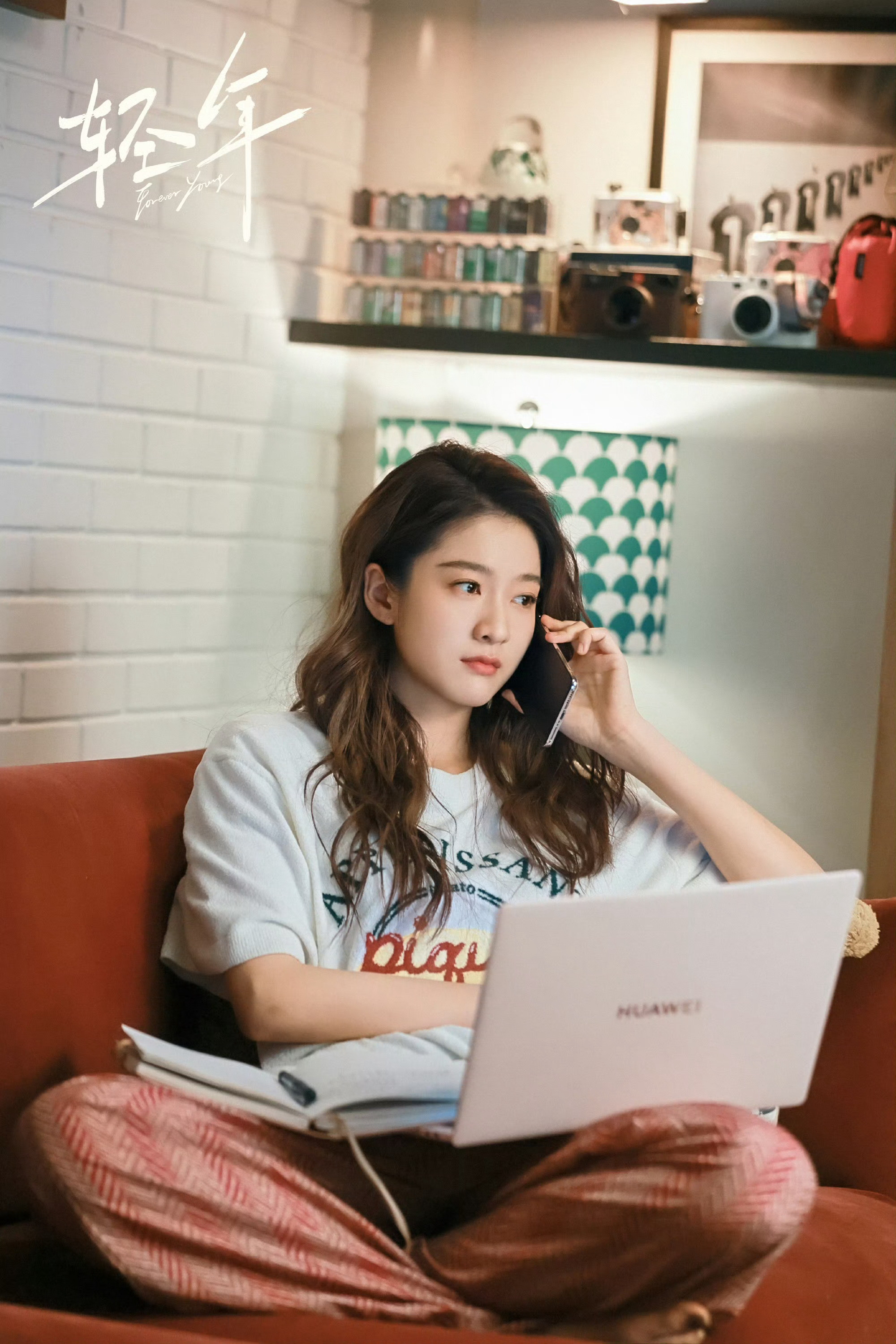 被风偏爱的女孩张雪迎金彤，什么时候更新一组短发新鲜照片呀？